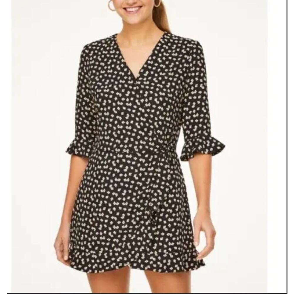 LOFT Outlet Black Floral Wrap Dress Women’s Size 0 NWT Ruffle Hem 3/4 Sleeve - Picture 1 of 4